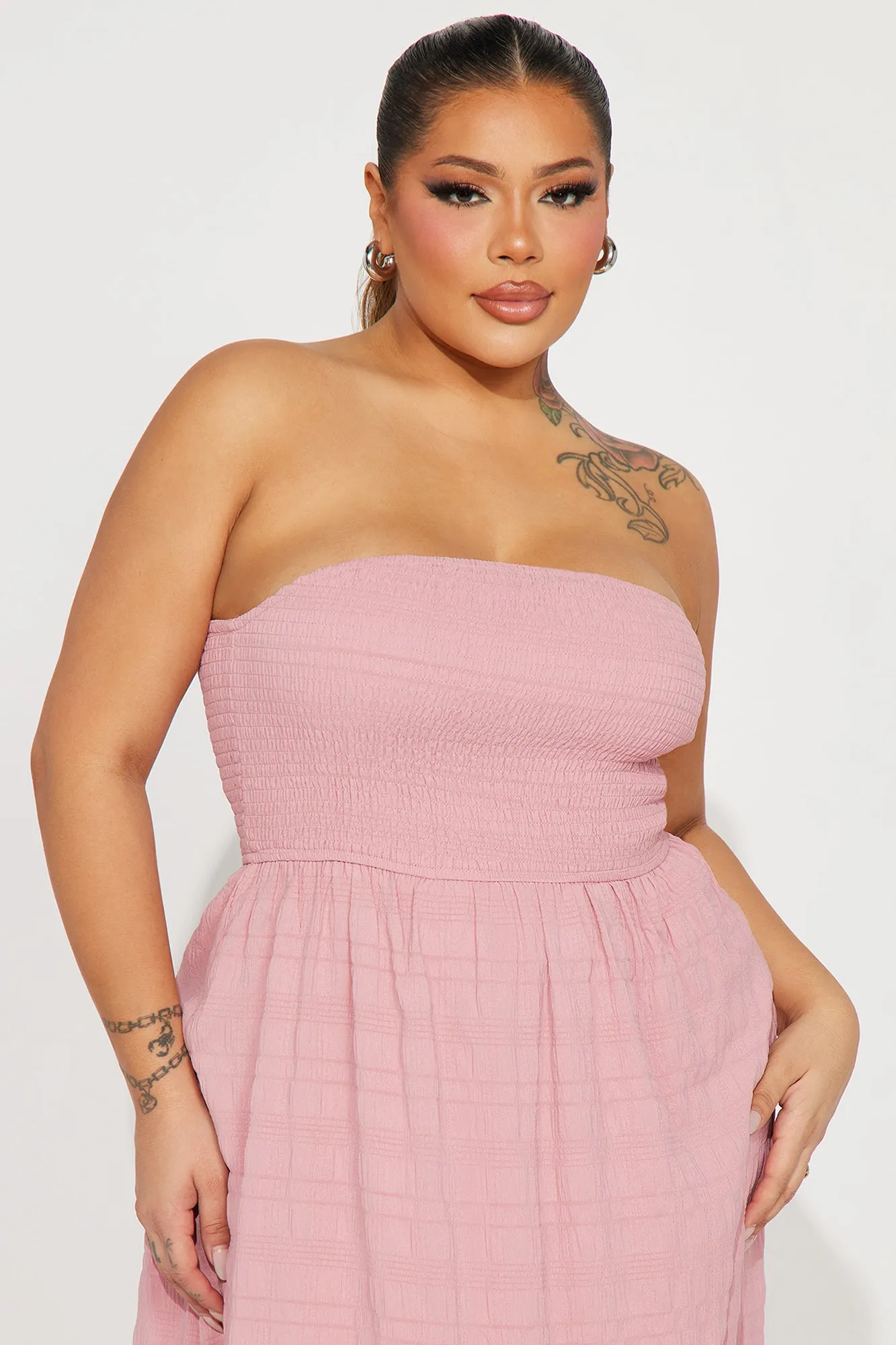 Alice Textured Maxi Dress - Pink