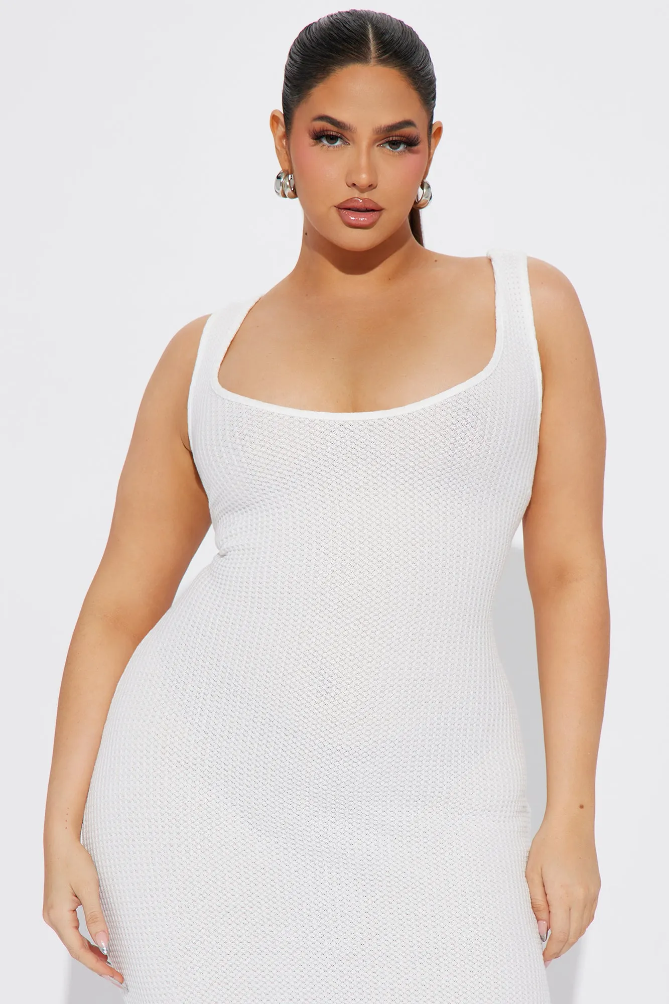 Amelia Textured Maxi Dress - White