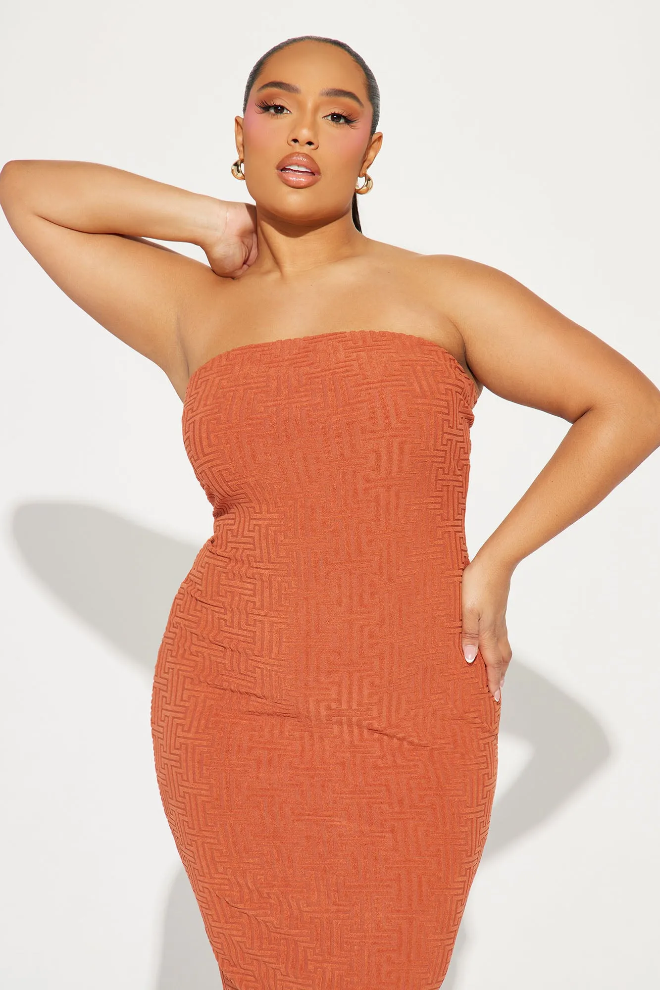 Anya Textured Maxi Dress - Rust