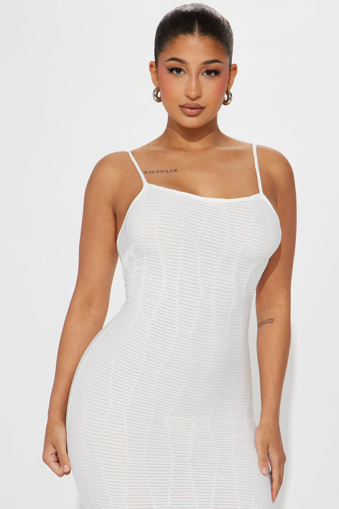 Ari Textured Maxi Dress - White