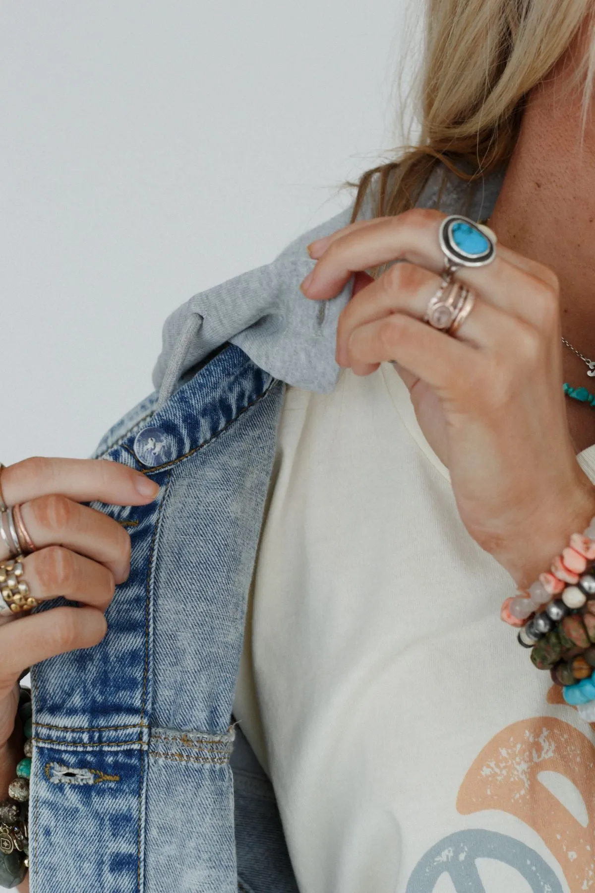 The Nest My Boyfriends Denim Jacket - Blue Light Wash