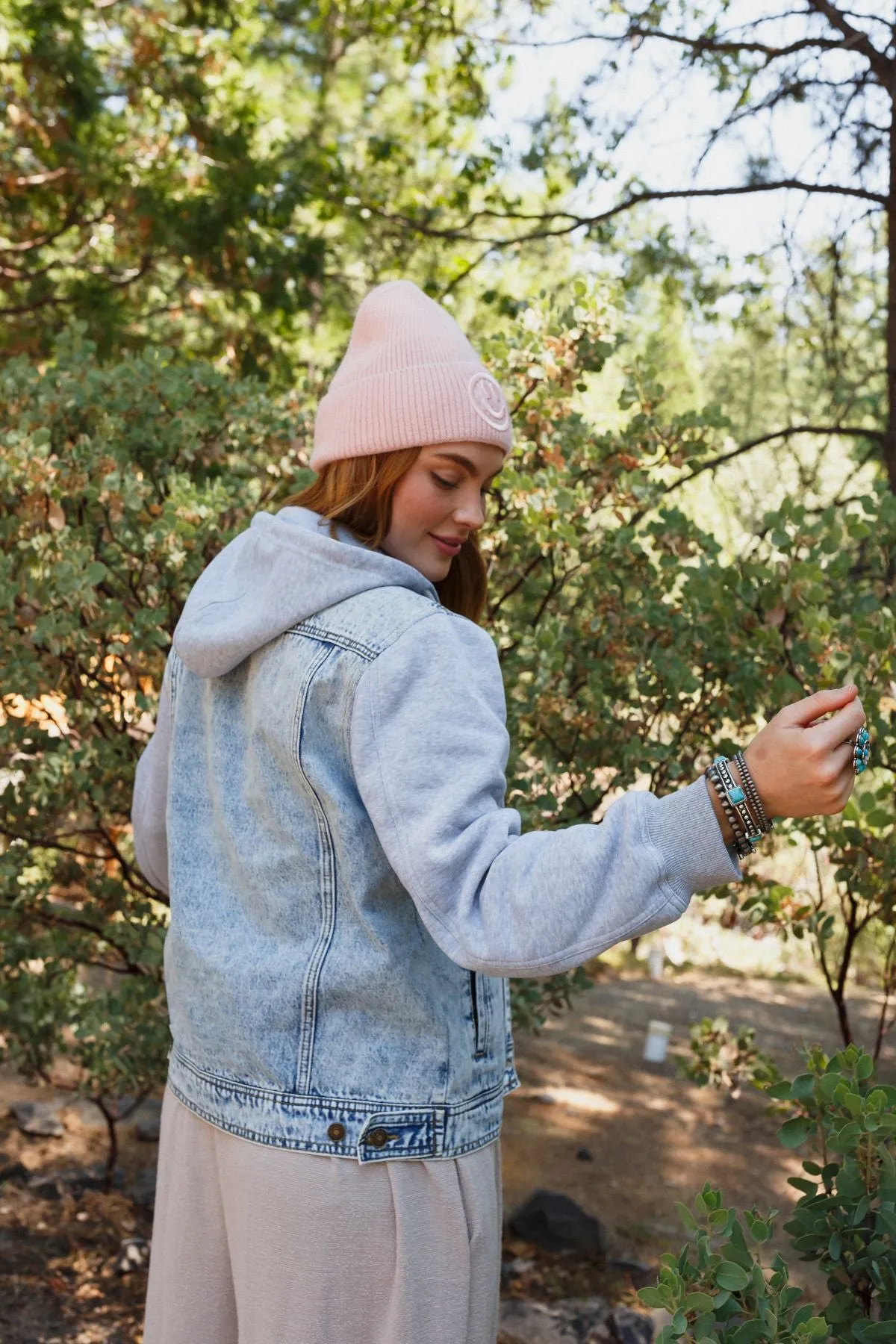 The Nest My Boyfriends Denim Jacket - Blue Light Wash