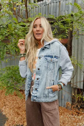 The Nest My Boyfriends Denim Jacket - Blue Light Wash